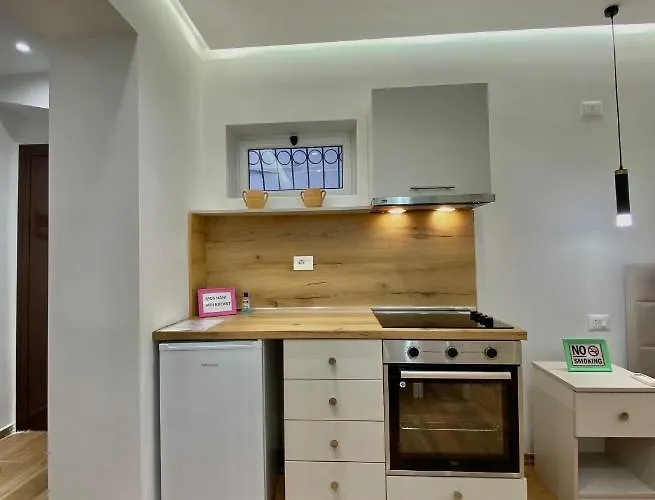 At U.s Embassy Апартаменты *