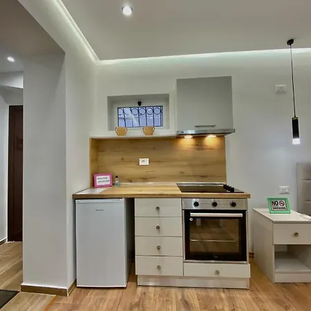 At U.s Embassy Appartement *